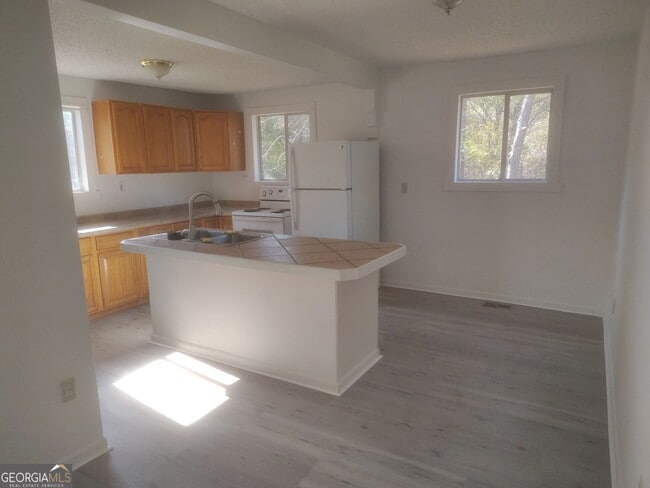 Building Photo - 929 Bond Bridge Rd