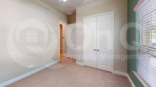 Building Photo - 4112 Overton Dr