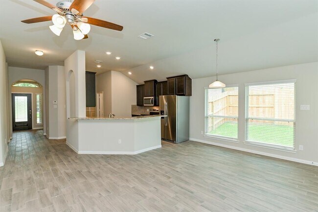 Building Photo - 3817 Breckenridge Dr