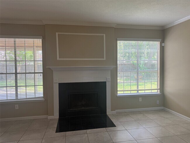 Building Photo - 4727 Heritage Country Ln