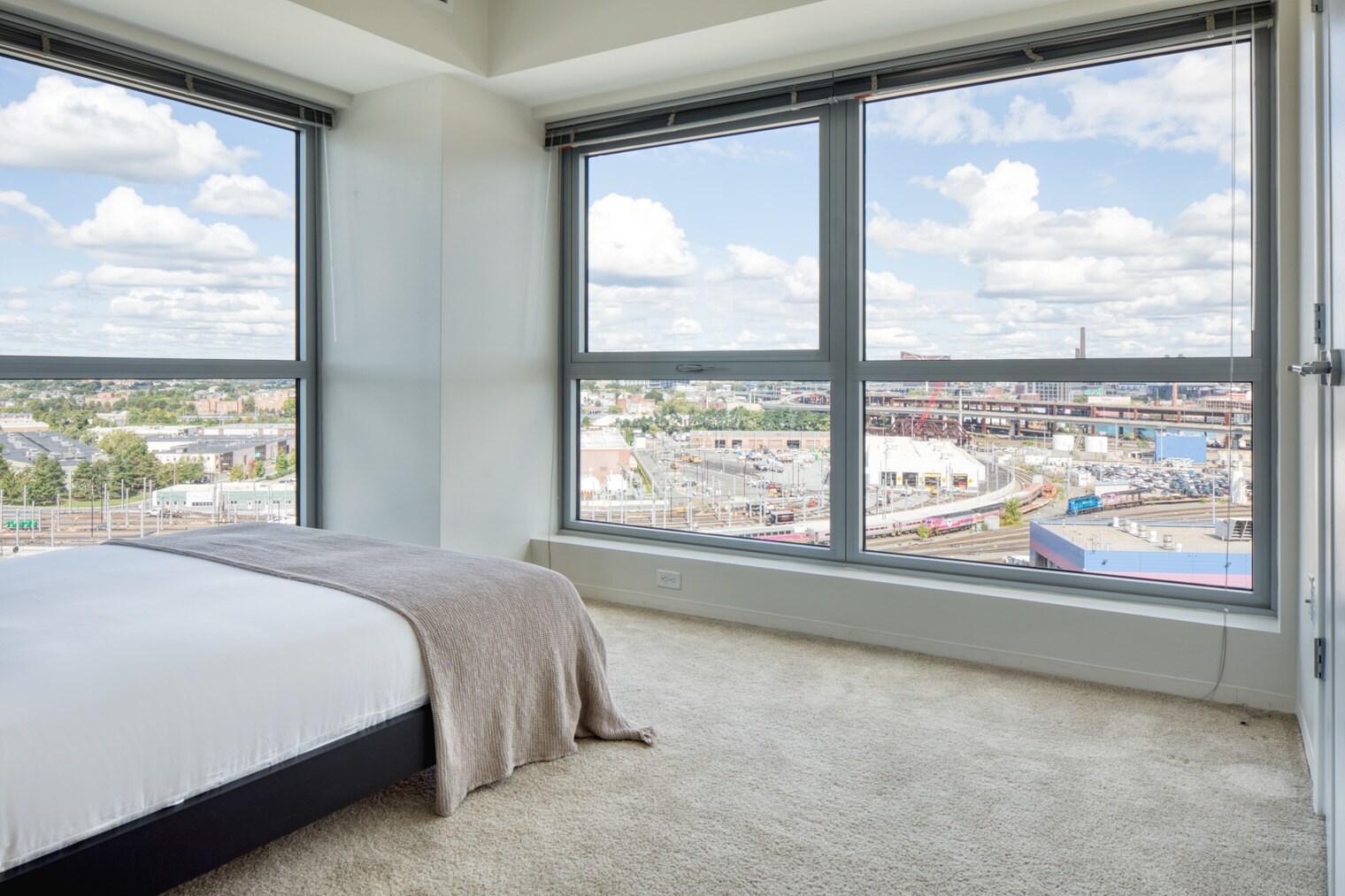 Building Photo - 22 Water St