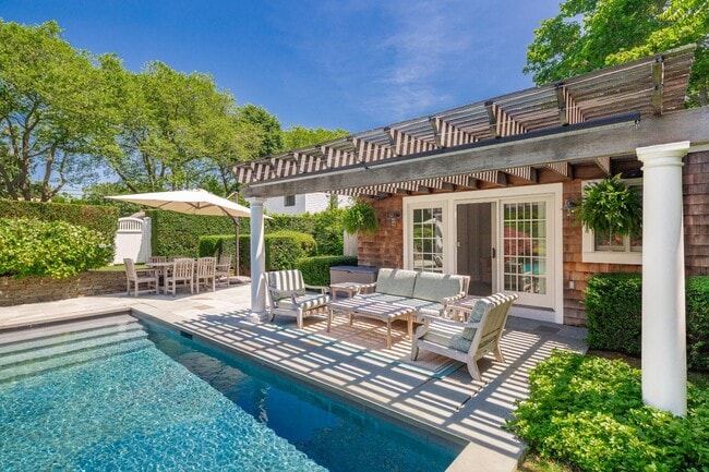 Building Photo - 33 Talmage Ln