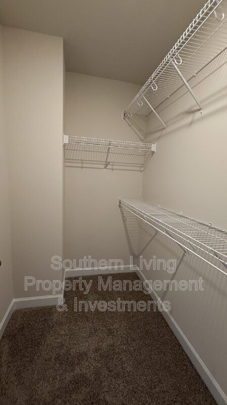 Building Photo - 1423 Old Rivers Rd