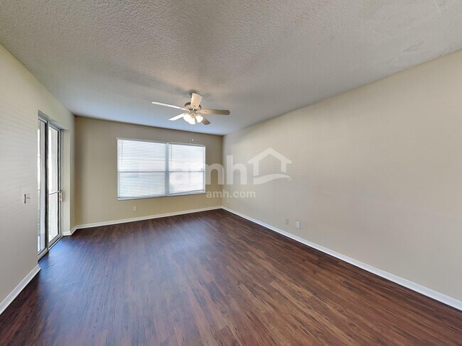 Building Photo - 6101 41st St E