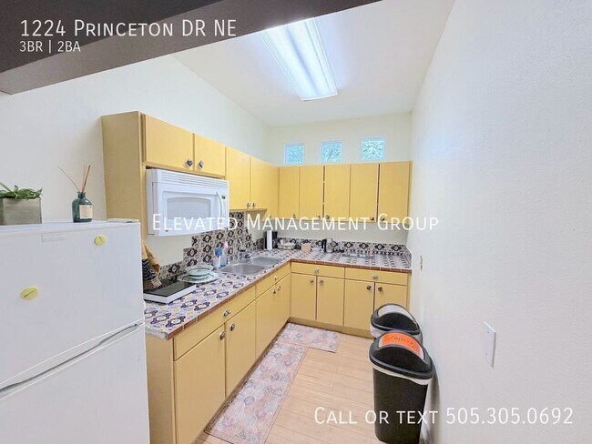 Building Photo - 1224 Princeton Dr NE