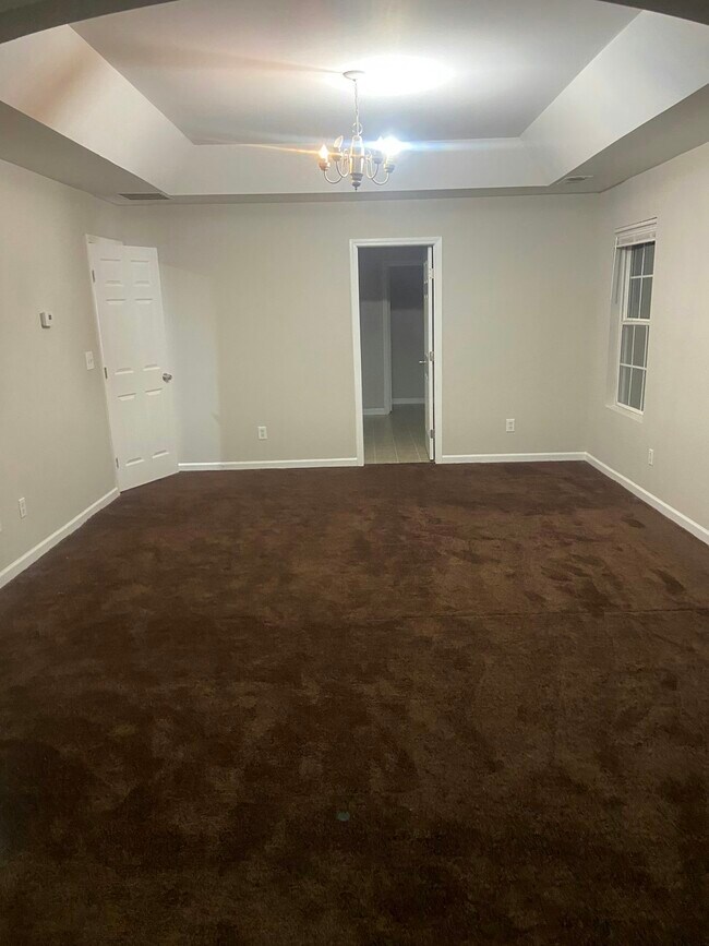 Building Photo - 7092 Walton Hl