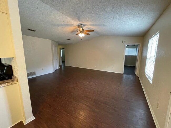 Building Photo - 3212 Kittyhawk Cove