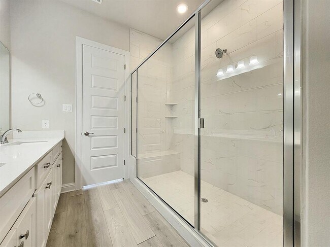 Building Photo - 601 C-Bar Ranch Trl