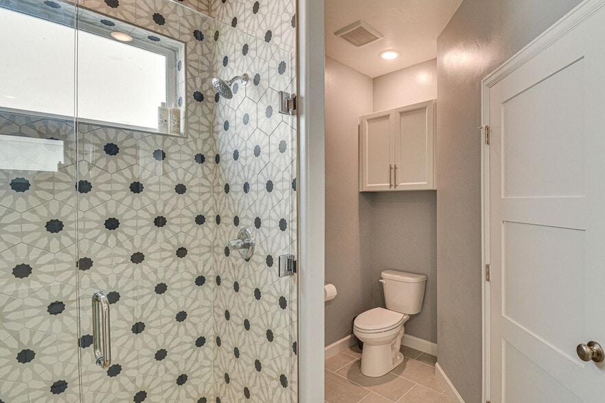 Building Photo - 133 River Ridge Ln