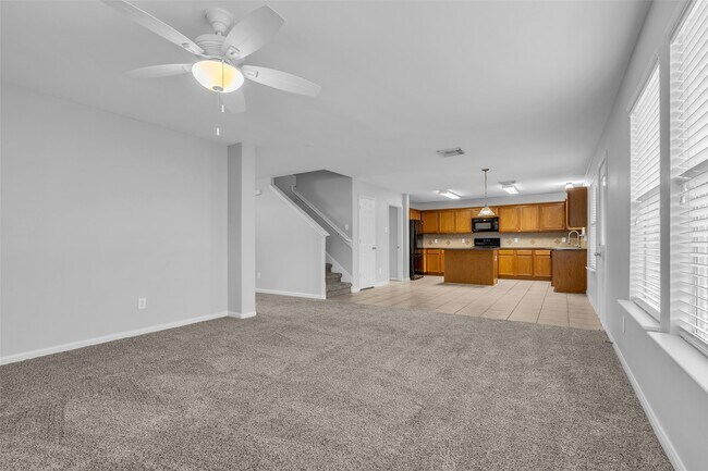 Building Photo - 23610 Hidden Maple Dr