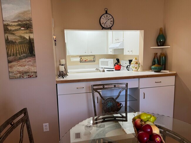 Building Photo - 2772 Woodgate Ln