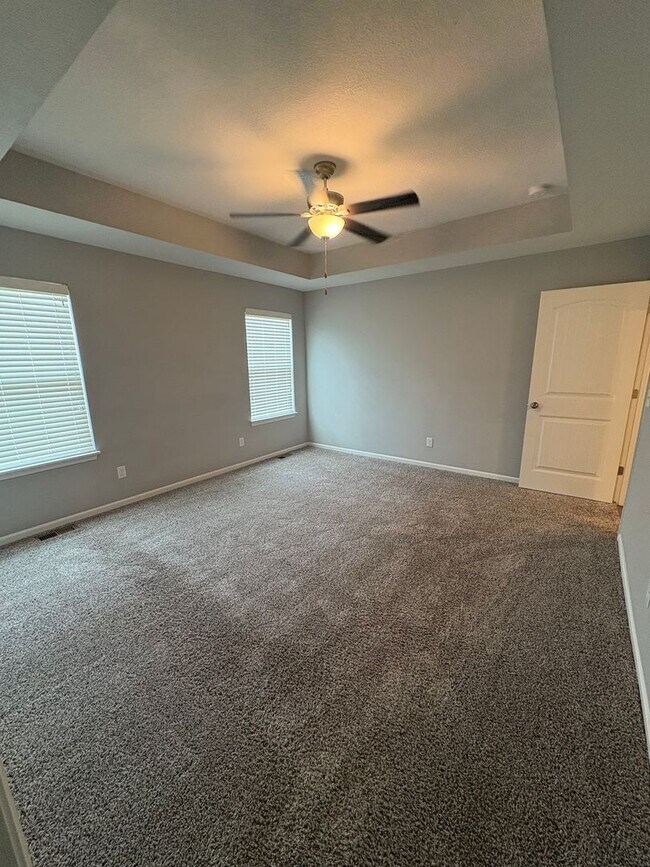 Building Photo - 705 Poplar Cir