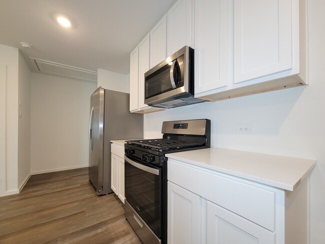 Building Photo - 14316 Leafy Willow Dr