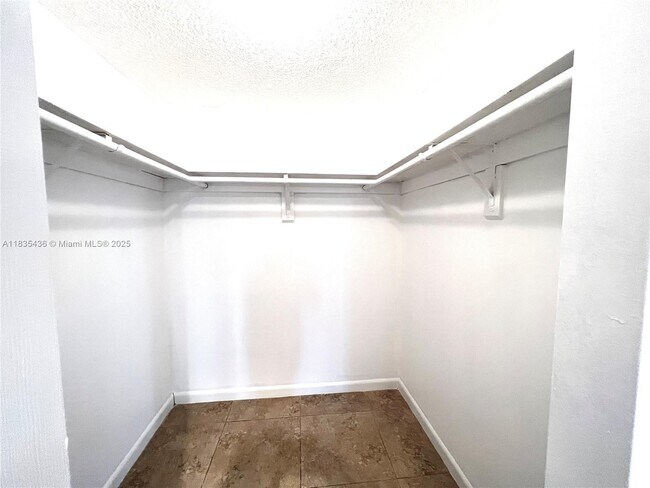 Building Photo - 230 174th St