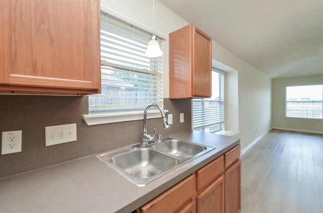 Building Photo - 21123 Bear Tree Trail
