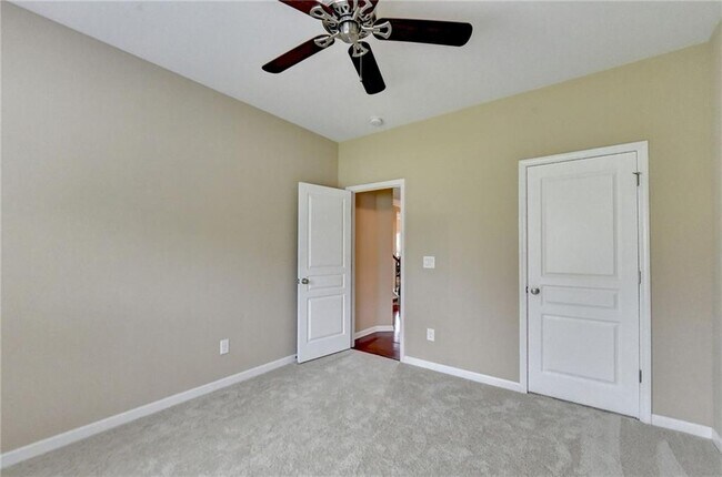Building Photo - 4228 Woods Creek Ln