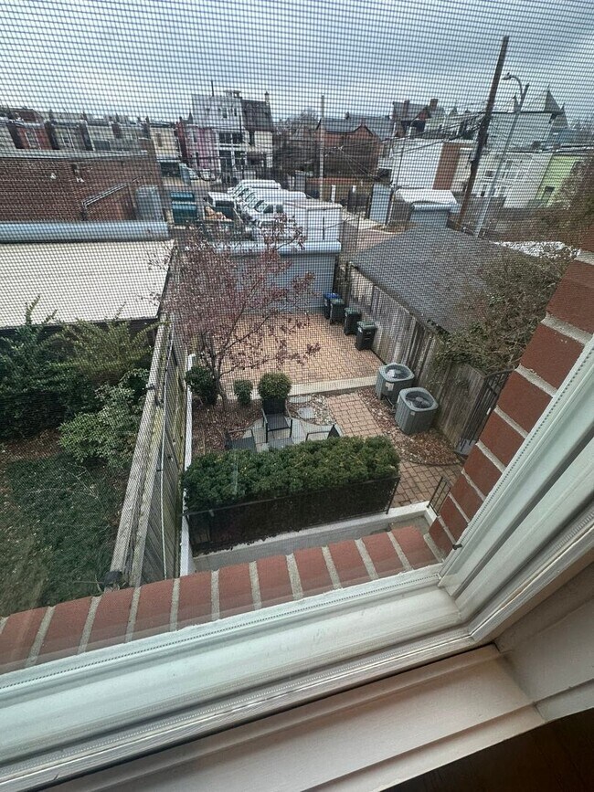 Building Photo - Modern 2 Bedroom, 2 Bathroom Penthouse with Parking in Historic LeDroit Park