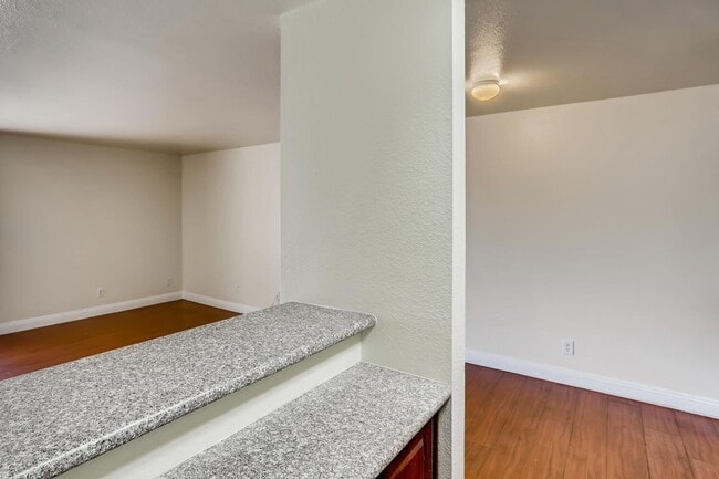 Building Photo - 5229 Indian River Dr