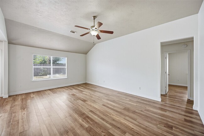 Building Photo - 2619 Dylans Crossing Dr