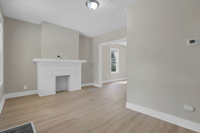 Building Photo - 151 S Eureka Ave
