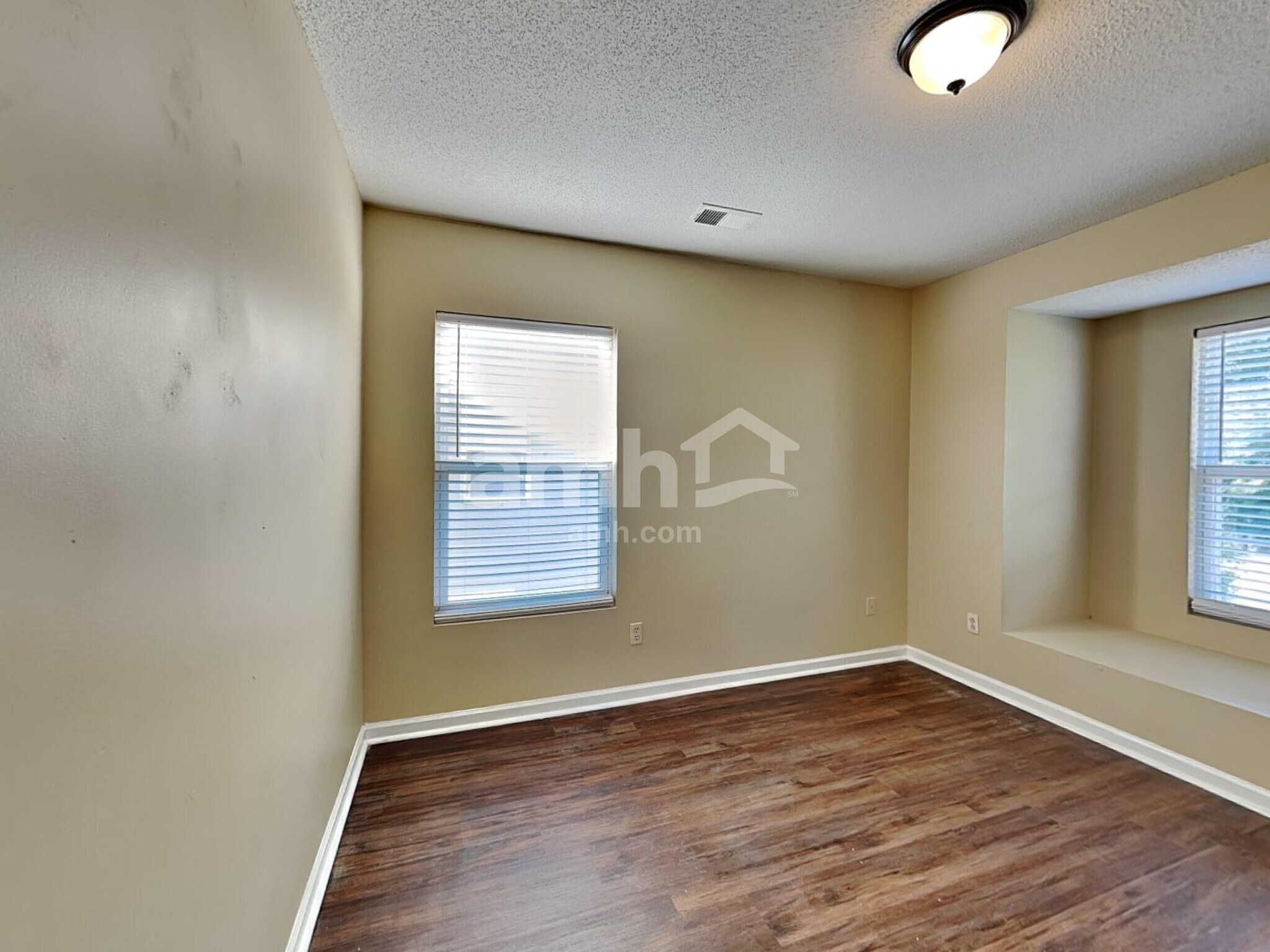 Building Photo - 3669 Marshlane Way