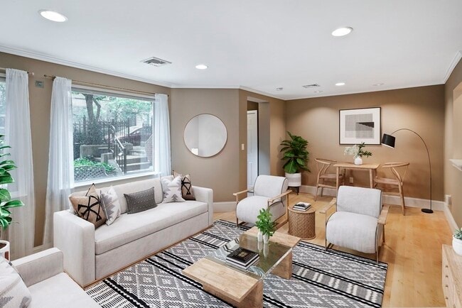 Building Photo - 39 Symphony Rd