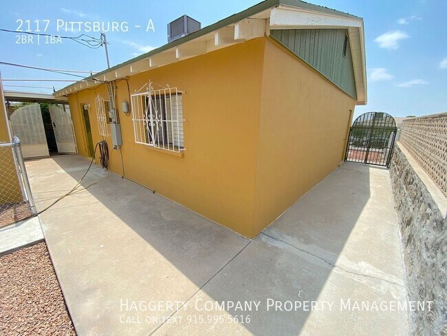 Building Photo - 2117 Pittsburg-A