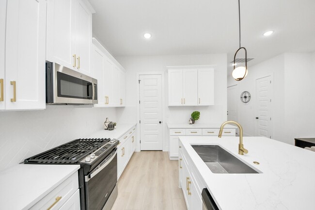 Building Photo - 9433 Arledge St