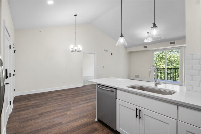 Building Photo - 200 Dunnwood Grn Ln