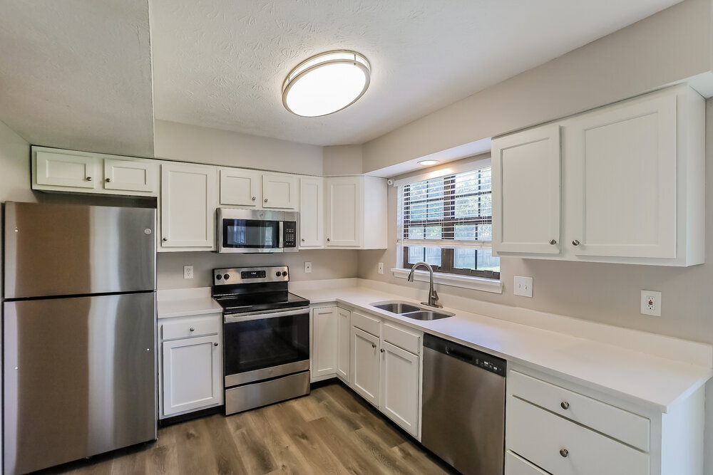 Building Photo - 6722 Foxfire Dr