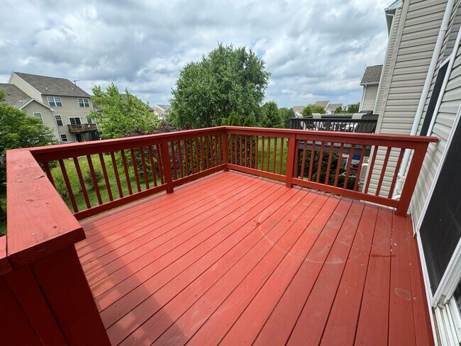 Building Photo - THREE BEDROOM TOWNHOUSE- East Penn Schools