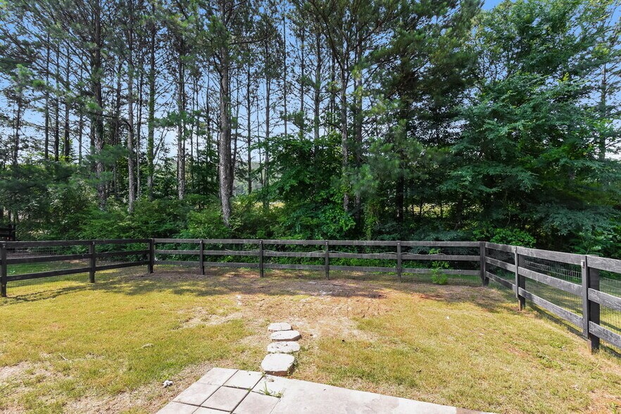 Building Photo - 13 Easy Goer Ct