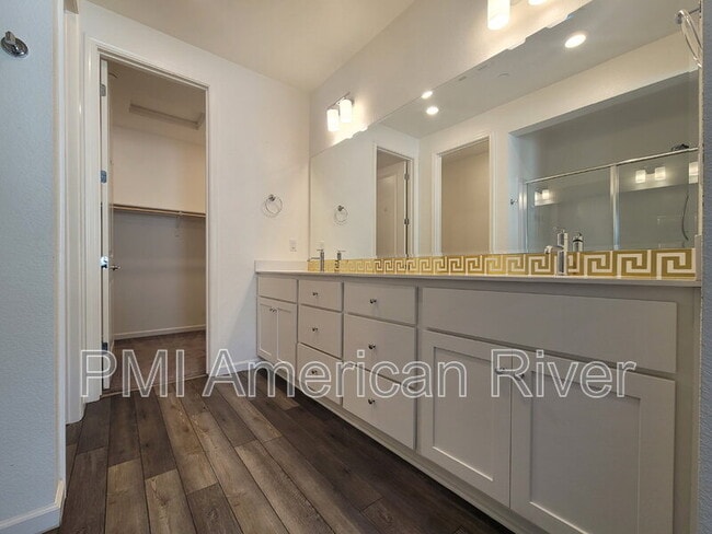 Building Photo - 4371 Garonne Walk