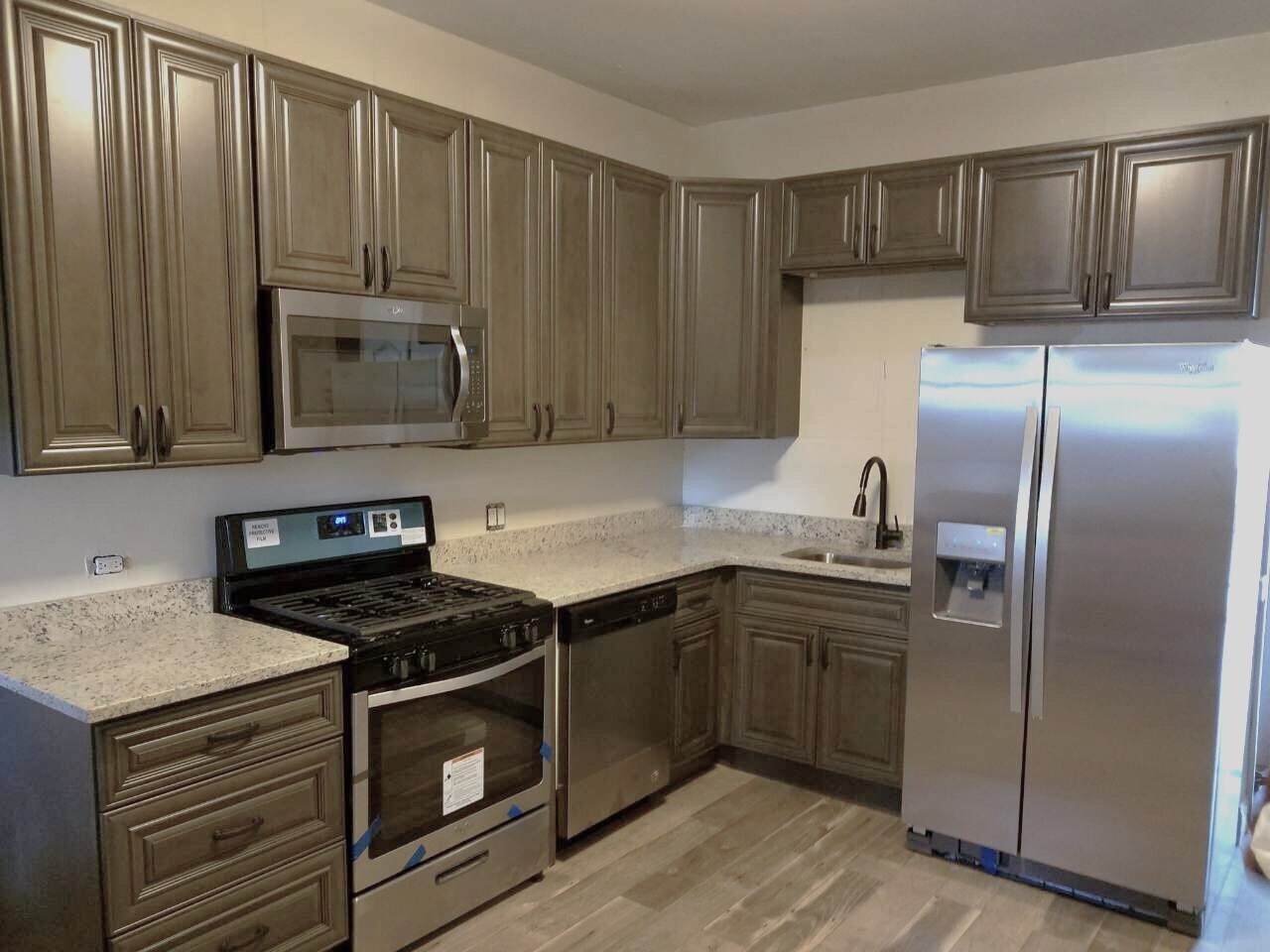 Building Photo - 3316 W Hutchinson St