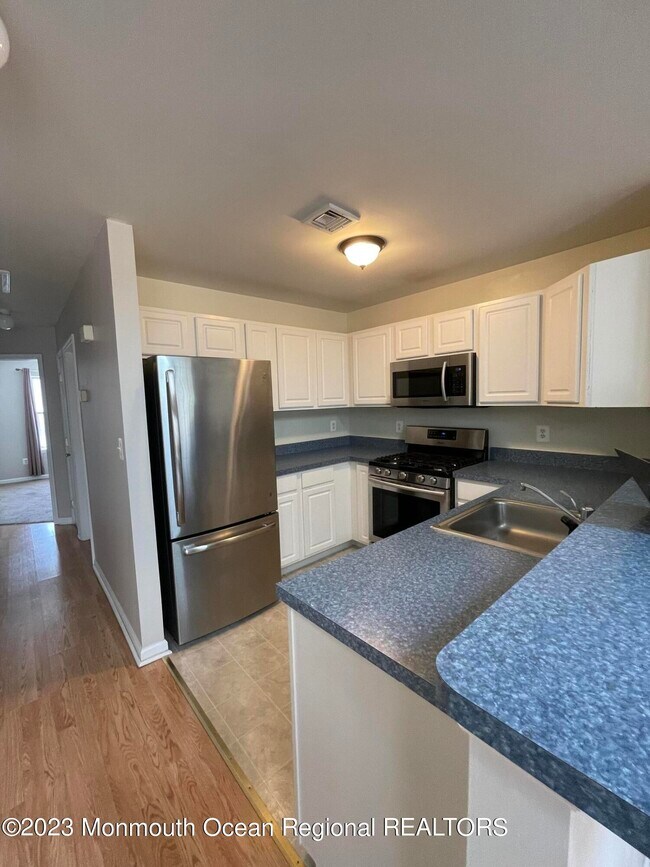 Building Photo - 48 Timberline Dr