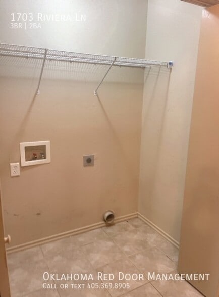 Building Photo - 1703 Riviera Ln