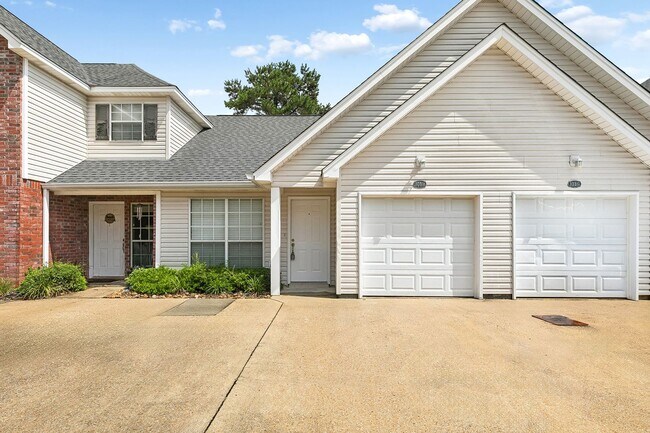 Building Photo - 103 Covington Meadow Cir