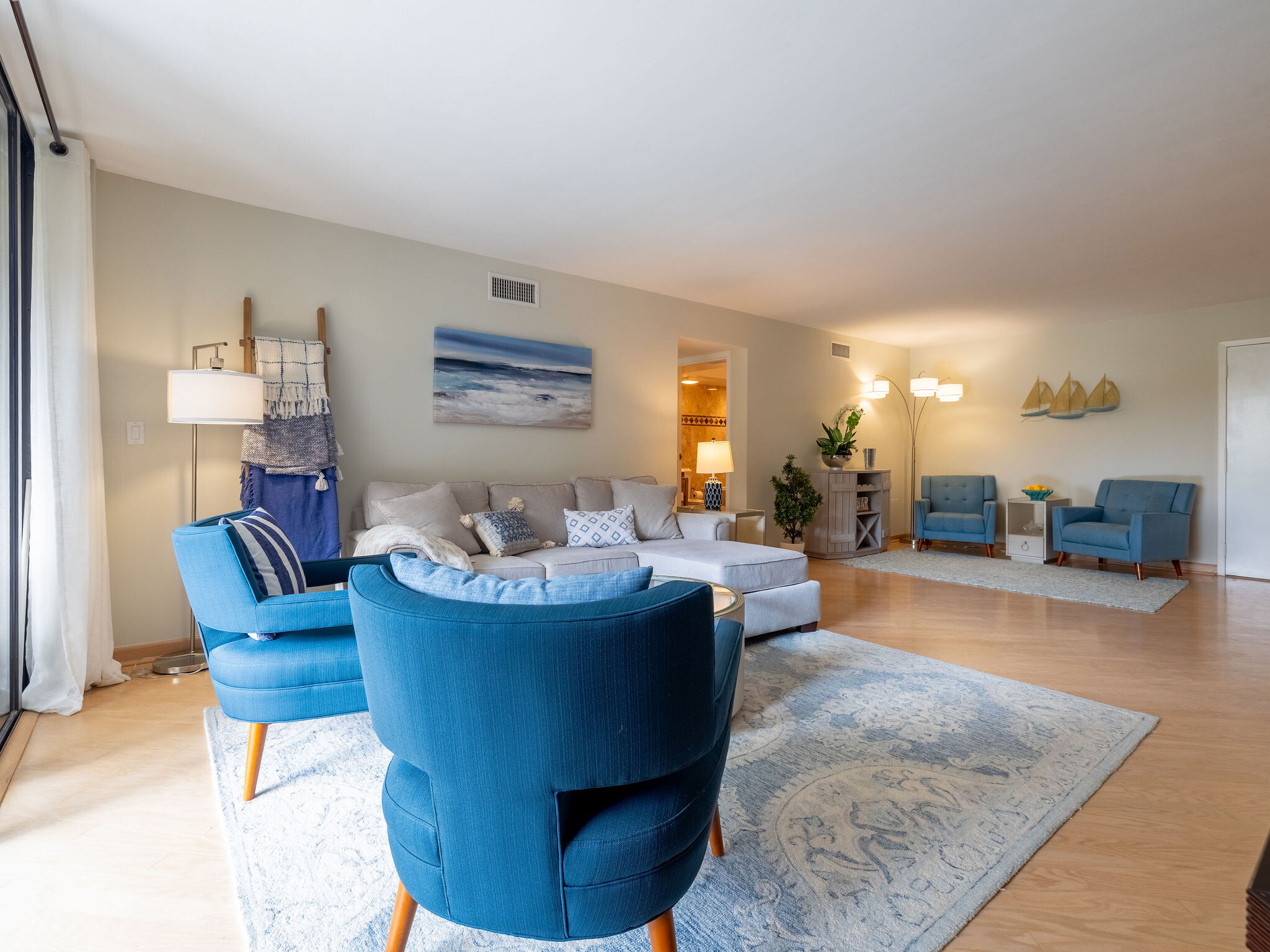 Building Photo - 3200 S Ocean Blvd