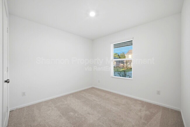 Building Photo - 25585 Rose Creek Dr