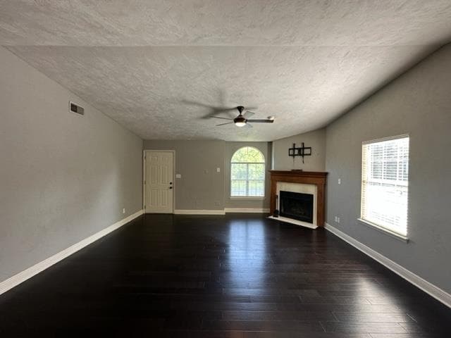 Building Photo - 4187 Red Oak Dr