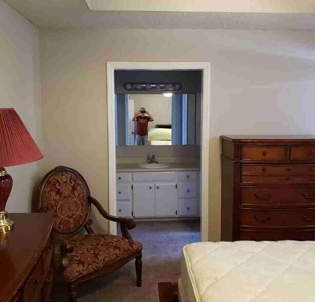 Building Photo - 1781 Wayland Park Dr