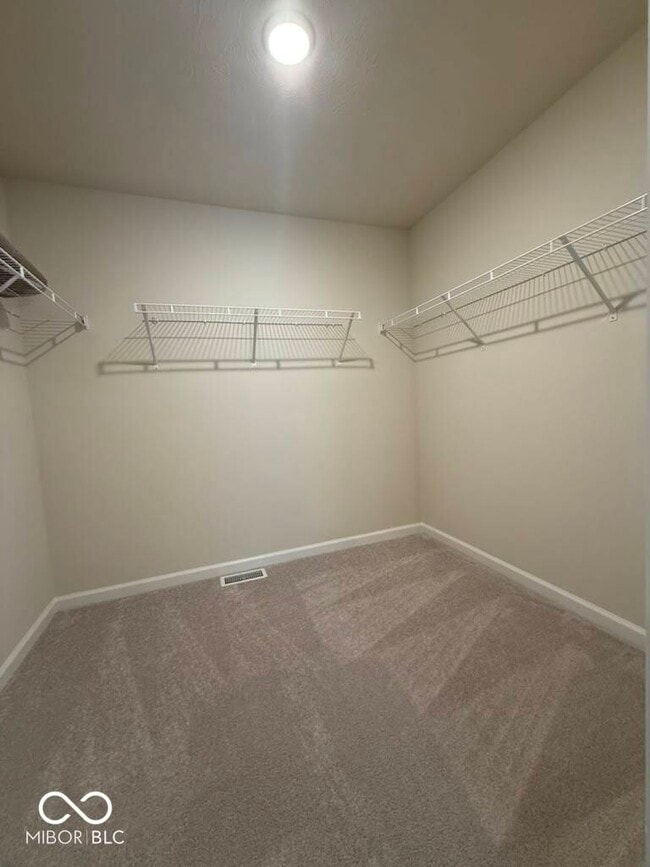 Building Photo - 3802 Sterling Dr