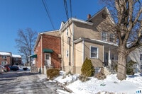 Building Photo - 78 Dora St