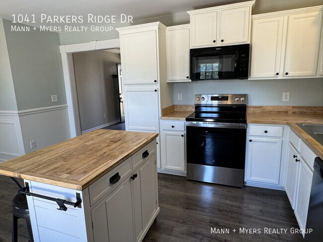 Building Photo - 1041 Parkers Ridge Dr