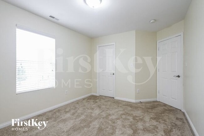 Building Photo - 8038 Harshaw Dr
