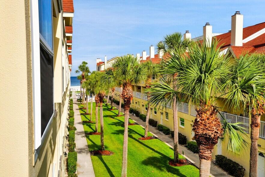 Building Photo - 17960 Gulf Blvd