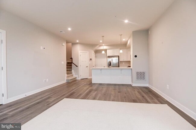 Building Photo - 24276 Thurso Sq