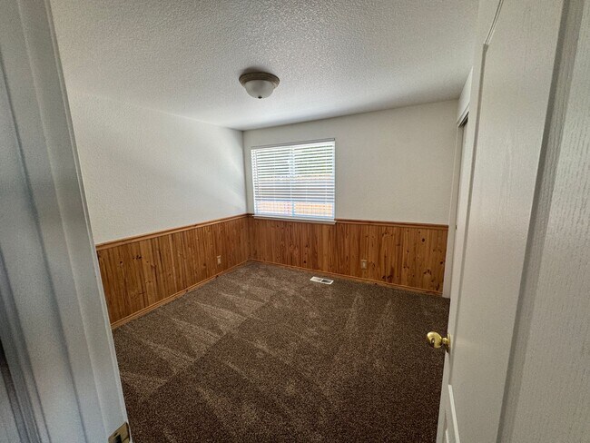 Building Photo - 4727 El Cap Ct