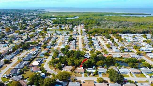 Building Photo - 4333 Newbury Dr