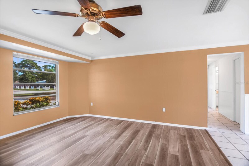 Building Photo - 3012 52nd Ave Dr W